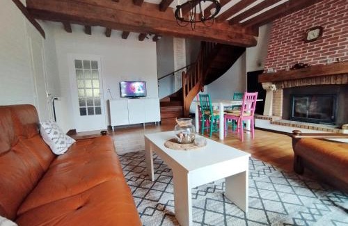 Pagny-le-Chateau House | La Maison aux Volets Bleus