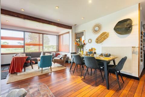 Guisseny Villa | La Maison Bateau au Bord de Mer