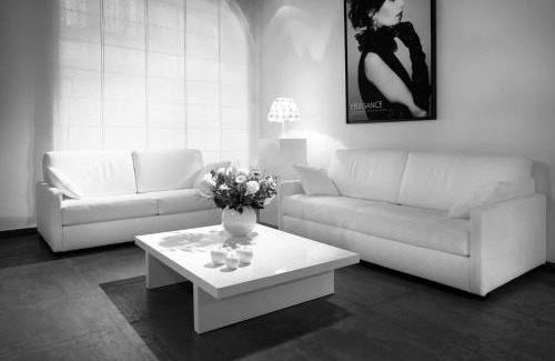 Beaune City Centre House | La Maison Blanche