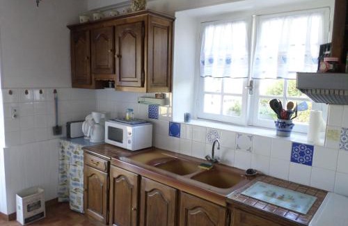Saint-Tugdual House | La Maison bleu