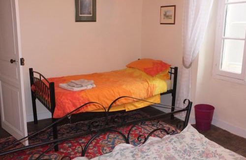 Exideuil House | La Maison Bleue