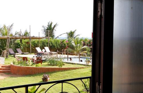 Lome Hotel | La Maison Bleue Lome