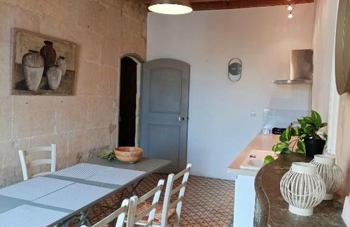 Boulbon Apartment | La Maison comtale du Puit Neuf