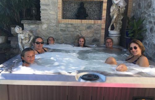 Sainte-Marie-dʼAlloix Bed & Breakfast | La Maison d'Euterpe