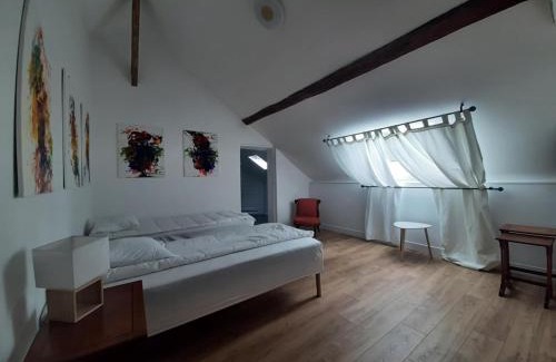 Trie-Chateau House | La Maison de Colette
