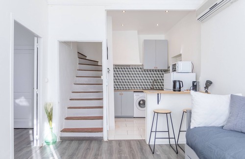 4th Arrondissement House | La Maison de Famille by MaisonMars