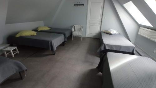 Cosse-le-Vivien House | La Maison de Julise