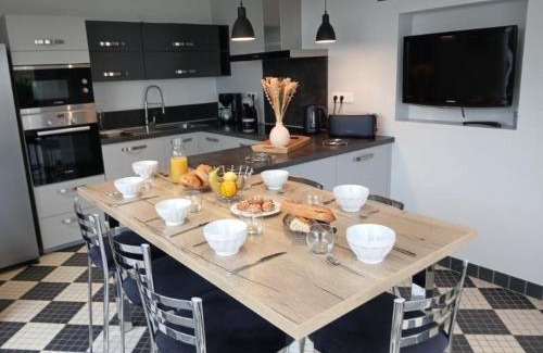 Hauteville-sur-Mer House | La Maison de la plage