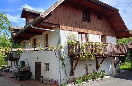 Boussy House | la maison de la Felicidad