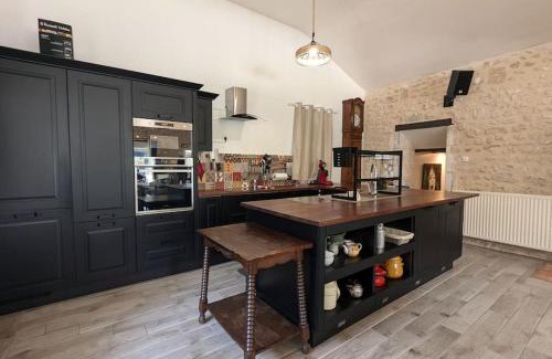 Magnac-Lavalette-Villars House | La Maison De Mon Enfance
