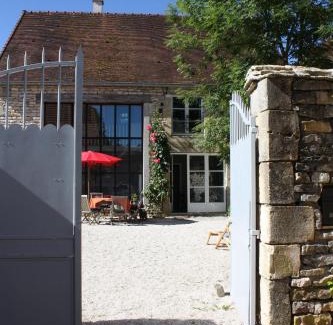 Baigneux-les-Juifs House | La Maison de Violette