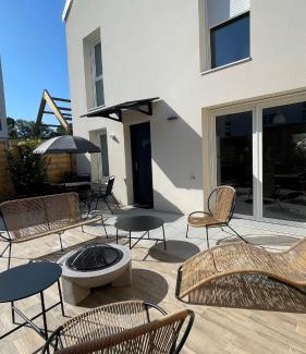 Benouville House | LA MAISON DE VIRGINIE