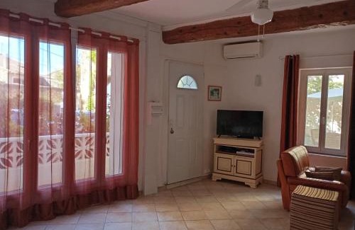 Puisserguier House | La Maison des Vendangeurs à Puisserguier