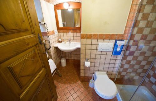 Grand Vert House | La Maison Des Vignerons Chambres D'Hotes B&B