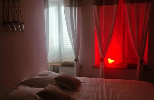Champ-du-Boult Apartment | La maison du bonheur et son jacuzzi sur terasse