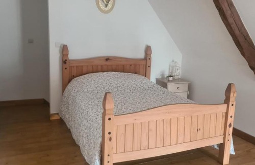 Champ-du-Boult Apartment | La maison du bonheur et son jacuzzi sur terasse