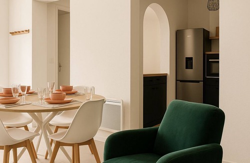 Manosque Villa | La maison du cerisier Wifi, ideal Family, pets welcome!