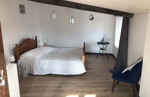 Marans House | LA Maison DU Dauphin