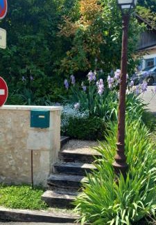Aubeterre-sur-Dronne Apartment | La Maison du Tourniquet