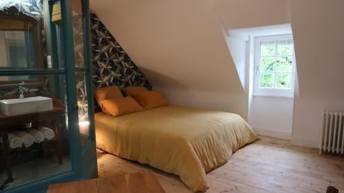 Salles-la-Source Bed & Breakfast | La Maison du Griffoul - Chambre bleue