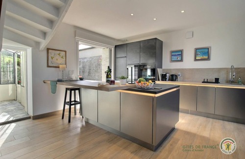 Tredarzec House | La Maison du Pont - Tredarzec