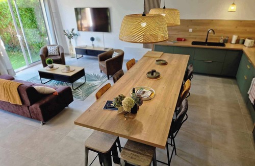 Gatteville-le-Phare Cottage | La Maison "entre Terre & Mer"