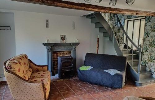 Saint-Pierre-du-Regard House | La maison verte