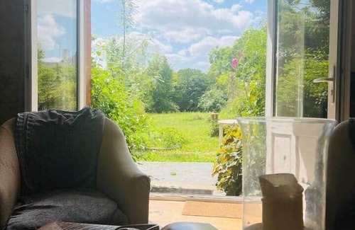 Le Merlerault House | La Maison Louisette: space and calm