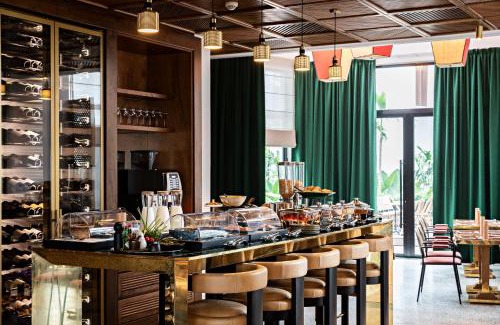 Deux Plateaux Hotel | La Maison Palmier Abidjan, a Member of Design Hotels