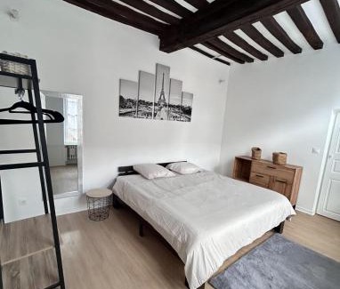 Tonnerre Apartment | La maison papillon