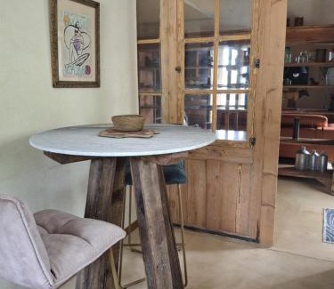 Eyragues Apartment | La Maison perchée - Mas de Rousseau