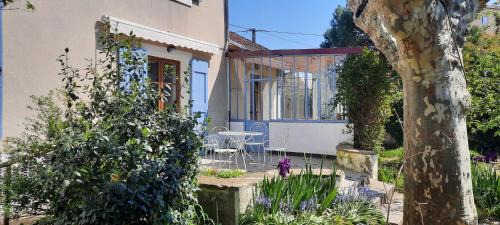 Romans-sur-Isere House | La Maison Romanaise