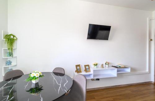 Spinea Apartment | LA MAR Apartment Viareggio