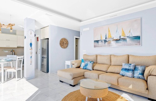 Puerto de Guimar Apartment | La Mar Penthouse with Private Hot Tub