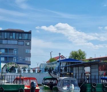 Tulcea House | La Marcu Pensiune