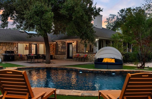 Flournoy Acres House | La Mariposa ~ Grand Oasis Big Luxury Home