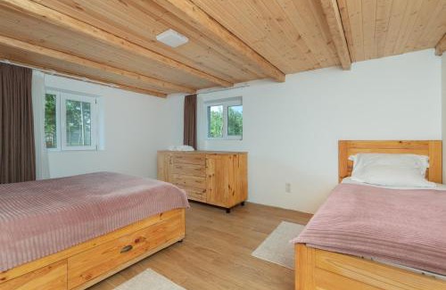 Dimi House | La-Marti, Idyllische Unterkunft mit Kamin