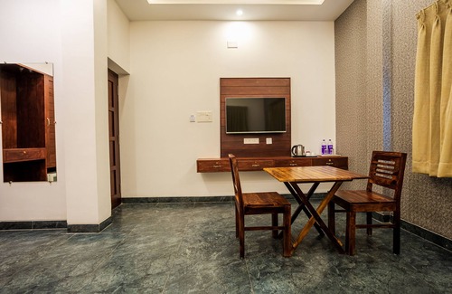 Kuilapalayam Villa | La Meadow Villa - 5 BR with Private Pool