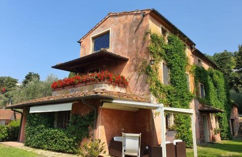 Corsanico-Bargecchia House | La Migliana by Nicola Real Estate