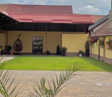 Sadu Villa | La Mimi Villa