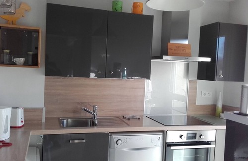Oloron-Sainte-Marie Apartment | La Montagne Depuis la Ville - Appartement 2 Personnes Avec Parking