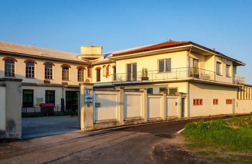 Caselle Torinese House | La Montrucca Camere