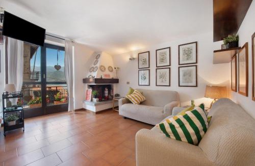 Fiumelatte House | La Nostra Casa Di Fiume