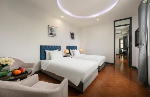 Hang Buom Hotel | La Palm Boutique Hotel