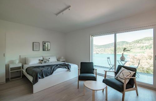 Montagnola Apartment | La Palma 1 by Quokka 360 - modern panoramic lake view flat