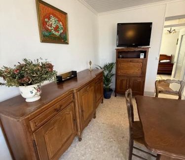 Chalindrey House | La Parenthèse du Pailly Maison entière dans la campagne haute-marnaise