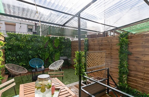 Simancas Bed & Breakfast | La Paz: Room with Bolivian essence and comfort in Madrid