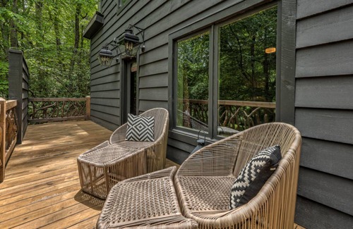 Cashes Valley House | La Pequena Pecos by Escape to Blue Ridge