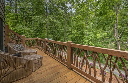 Cashes Valley House | La Pequena Pecos by Escape to Blue Ridge