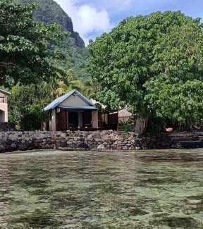Pihaena House | La PERLE de MOOREA Fare MOANA ITI Bord de lagon
